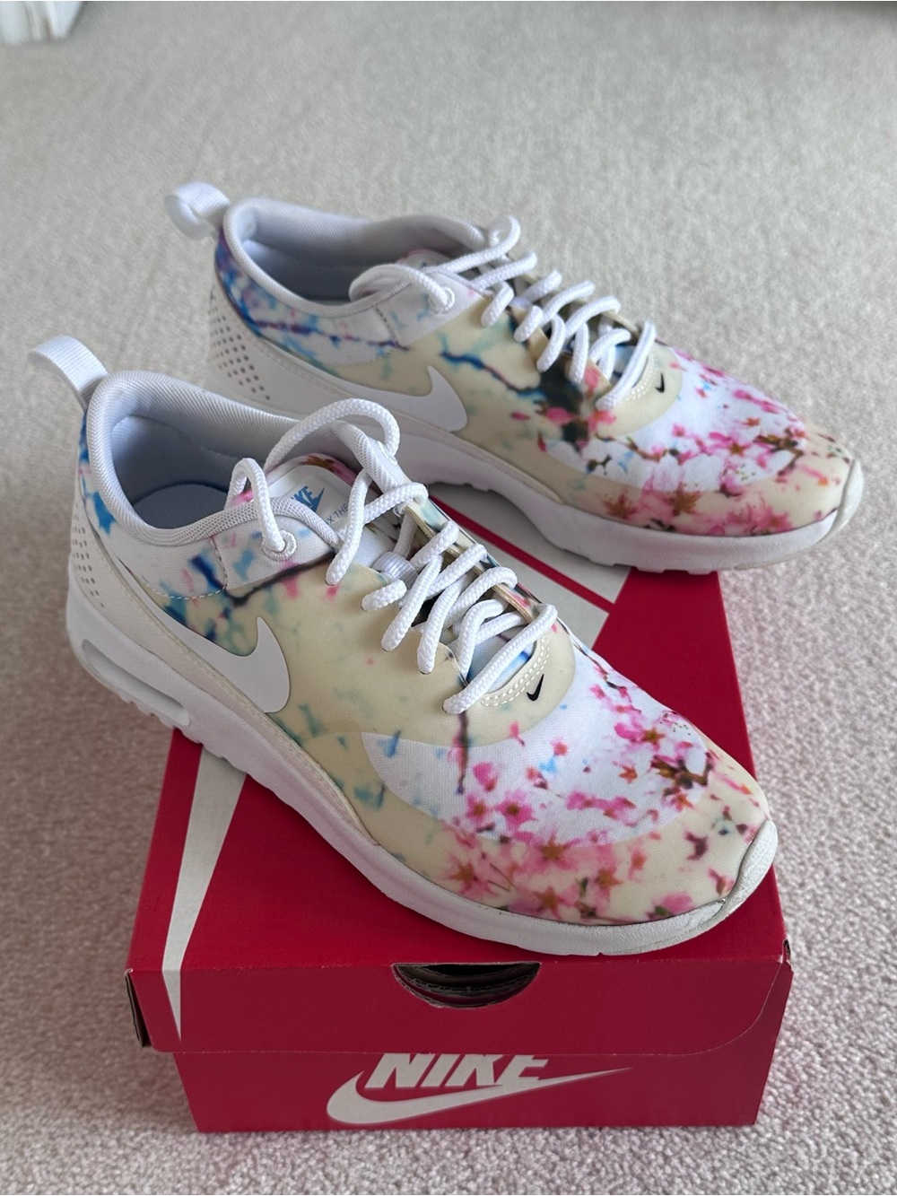 Wmns Nike Air Max Thea Cherry Blossom / Size 6.5